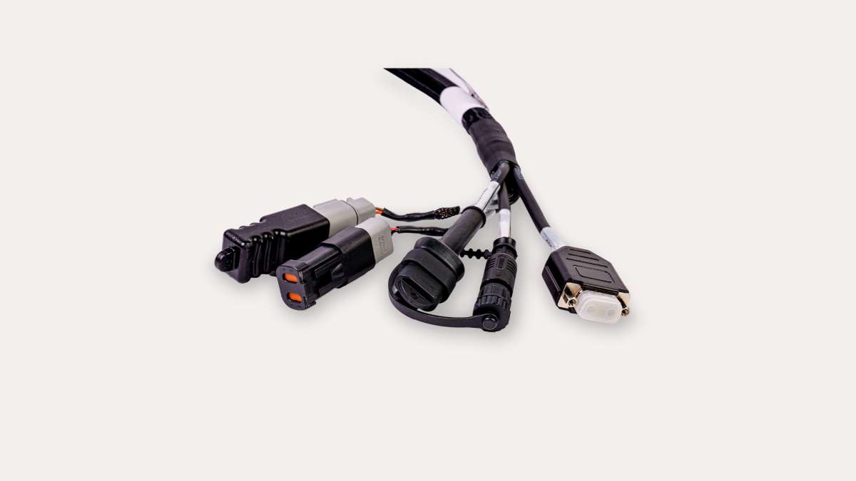 LC:ONE connection cable to ISOBUS, CPC | Cables | Cables and