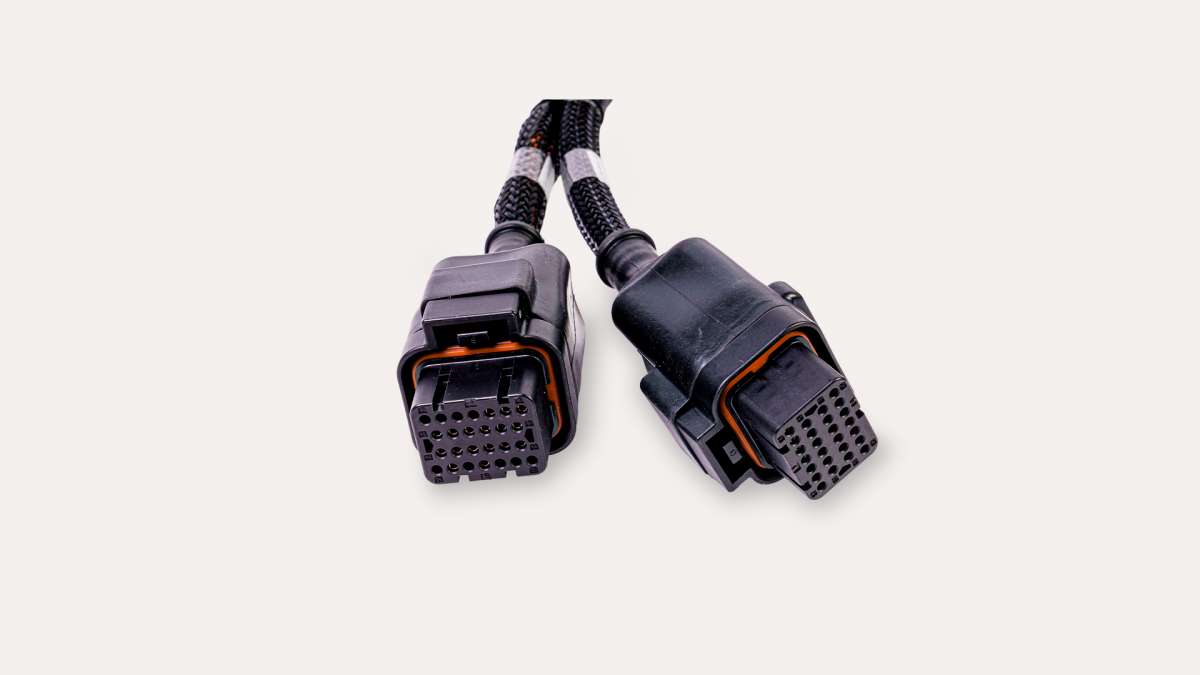 LC:ONE connection cable to ISOBUS, CPC | Cables | Cables and